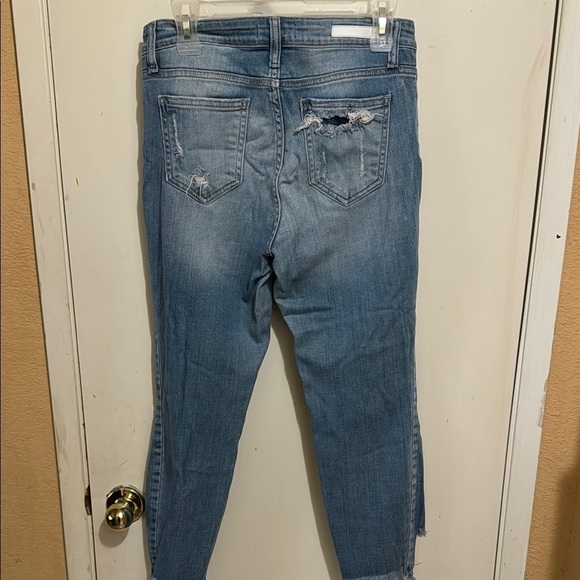 Cello size 9 Distressed Blue Denim Jeans!! - Picture 7 of 8